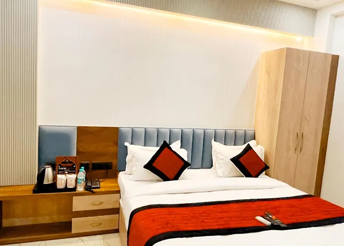 Deluxe King Room