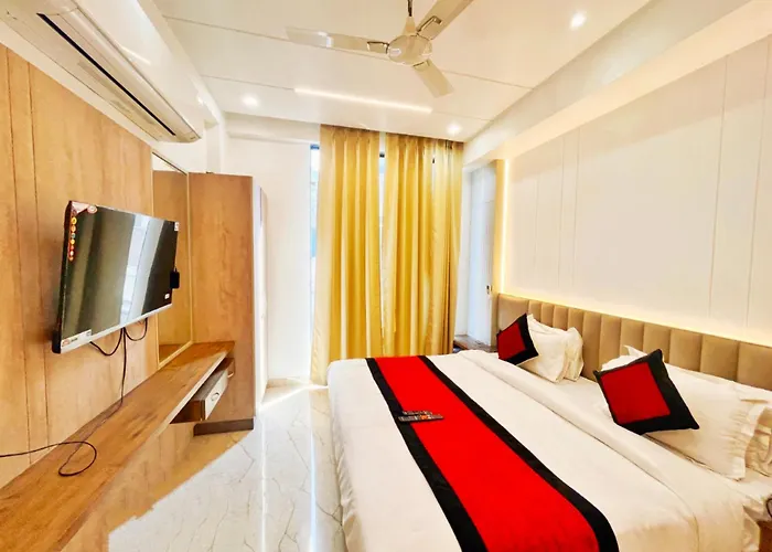 Deluxe King Room